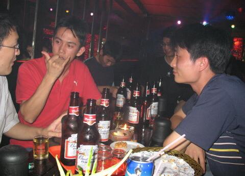 摇骰子规则和叫法（教你玩骰子的方法）-2