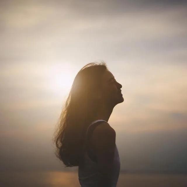 30一40岁女人微信头像（简简单单画面好唯美）-20