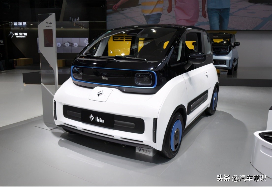 女人开什么车好看又实用（适合女生的几款迷你电动汽车）-5